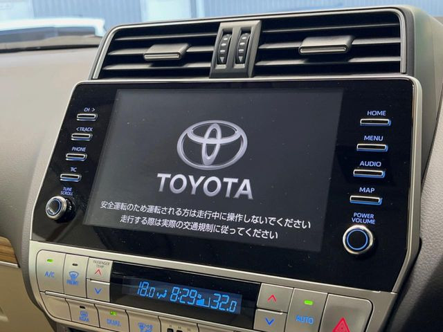 �y9�C���` �f�B�X�v���C�I�[�f�B�I�z���ʃf�B�X�v���C�ւ������̃X�}�[�g�t�H���ƘA�g���āA�i�r��bluetooth�ł̉��y�Đ����\�ł���f�U�C���͂�����񑀍쐫���ǍD!�ʓr�i�r�@�\�̎�t�\�ł���