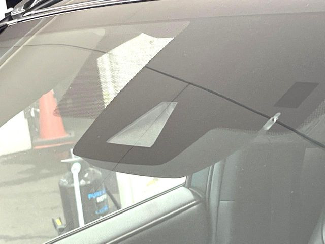 �y�v���N���b�V���Z�[�t�e�B�z�O���̎ԗ��������m���A�Փ˂������Ȏ��͌x��Œ��ӂ𑣂��A�u���[�L�𓥂ޗ͂��T�|�[�g�B�u���[�L�𓥂߂Ȃ������ꍇ�͏Փ˔�Q�y���u���[�L���쓮�A�Փˉ�����T�|�[�g���܂��B