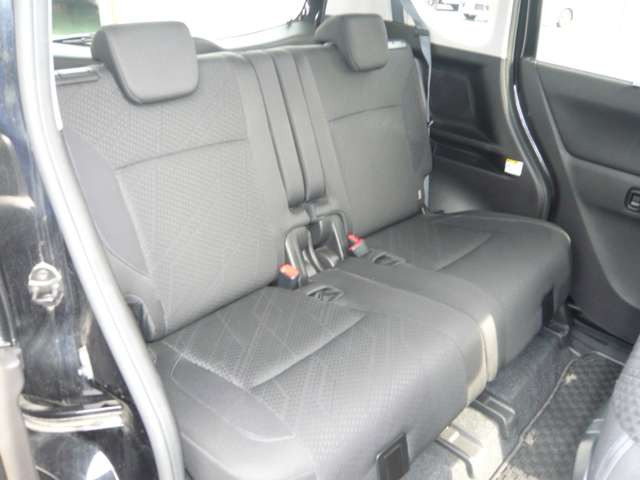 ��l���������ƍ���郊�A�V�[�g�B�X���C�h�@�\���t���Ă��܂��̂Ŏg�����ɍ��킹�Ă��g�������܂��B���̑����̍L�����Ă��������B