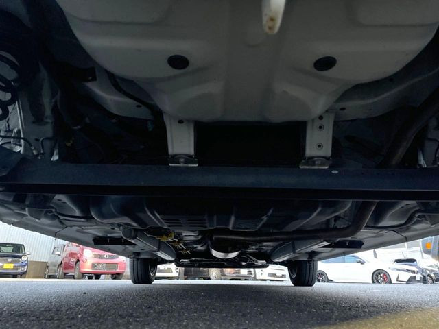 下回りがきれいなうちに、防錆加工の施工がオススメ。降雪地域はもちろん、沿岸部にお住いの方や、趣味でマリン・ウィンタースポーツをされる方に大変好評いただいております。