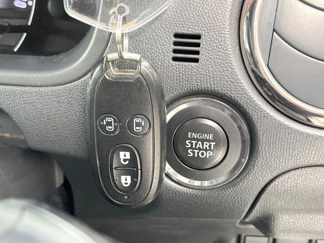 �y�L�[���X�X�^�[�g�V�X�e���z�J�o����|�P�b�g�ɓ��ꂽ�܂܂ł��h�A�̎{���E�������\�ȃX�}�[�g�L�[�𑕔��B�G���W���̃I���E�I�t�����J�M�����o���K�v����������Ƃ��Ă��֗��ł���