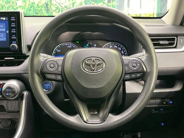 ステアリングも使用感が少なく、きれいな状態となっております♪