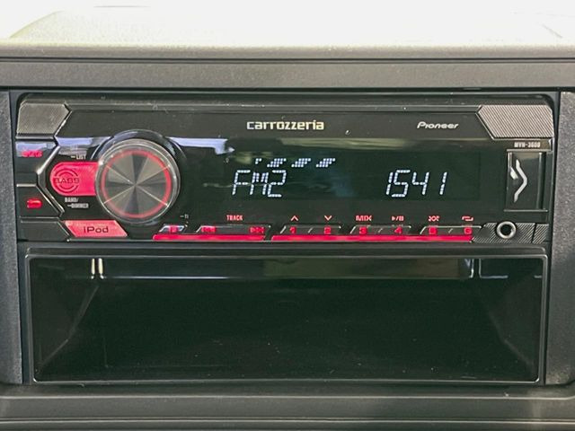 お好きな音楽を車内でお楽しみいただけます♪スピーカー交換・ウーハー追加などの音質向上や、最新ナビ・後席モニター等の取り付けも是非ご相談ください!