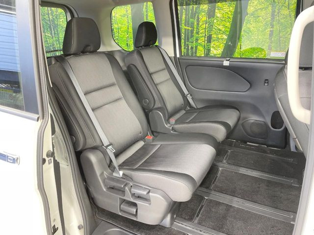 ���ڒ����̓E�H�[�N�X���[�ƂȂ��Ă���܂��B���ڂƎO��ڂ̈ړ�����~�肪�Ƃ��Ă��y�ɂȂ�̂ŁA���~��̍ۂ��X�g���X�������邱�Ƃ͂���܂����