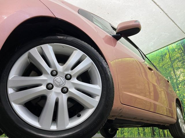 �y����16�C���`�A���~�z�C�[���z�O�ςɃ}�b�`���������A���~�z�C�[���𑕒����Ă���܂��B�e��ЊO�A���~�z�C�[����A�X�^�b�h���X�^�C�����戵�����Ă���܂��B���񂲑��k����������