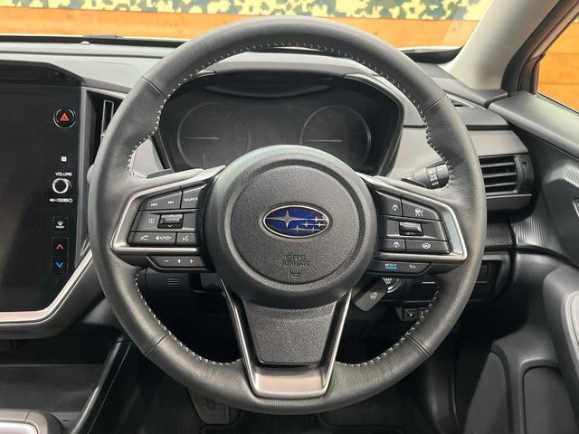 �y�����v�����X�e�A�����O�z�㎿�Ȋv���g�p���邱�ƂŁA��ɂ����������݂ƂĂ��^�]���₷���n���h���ł���