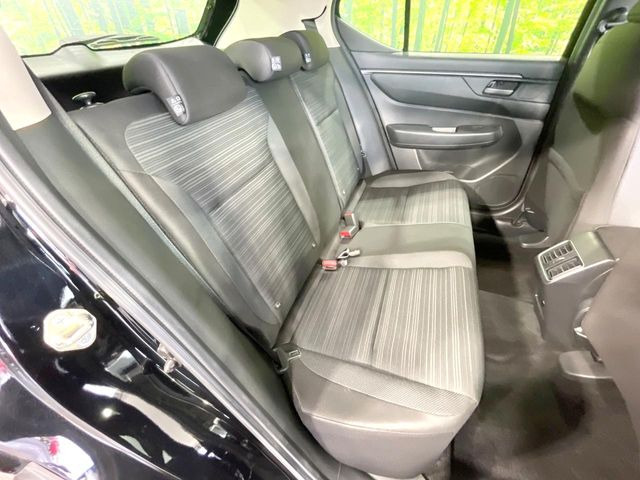 高品質なオリジナルフロアマットもオプションにてご用意しております。お好きなデザインやカラーをお車に合わせて選んでいただくことができます♪