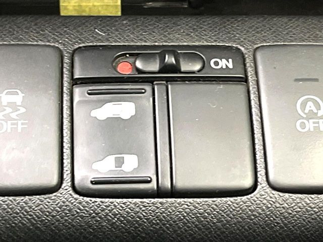 �y�p���[�X���C�h�h�A�z�X�}�[�g�L�[��^�]�Ȃ̃X�C�b�`�ŃX���C�h�h�A�̊J���\���d��������͂����ăh�A���J����K�v�������A���������q�l�ł��A�d���ו��������Ă��鎞�����N�ɊJ���߂ł��܂���