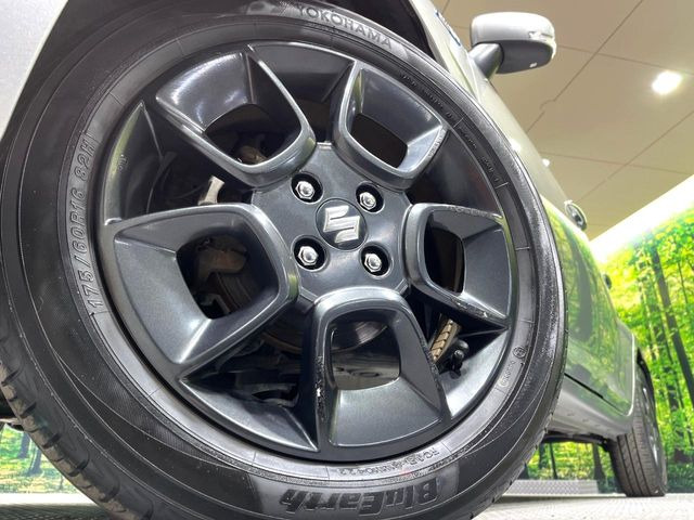 �y����15�C���`�A���~�z�C�[���z�O�ςɃ}�b�`���������A���~�z�C�[���𑕒����Ă���܂��B�e��ЊO�A���~�z�C�[����A�X�^�b�h���X�^�C�����戵�����Ă���܂��B���񂲑��k����������