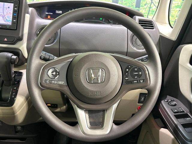 �y�X�e�A�����O�X�C�b�`�z�^�]���A�O������ڐ������炷���ƂȂ��A�I�[�f�B�I���̑��삪�\�ȕ֗��@�\!���S&���K�ȃh���C�u�����o���Ă���܂���