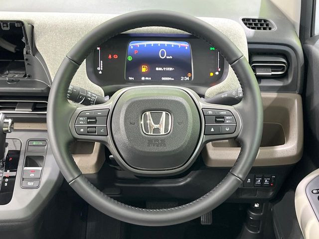 �y�X�e�A�����O�X�C�b�`�z�^�]���A�O������ڐ������炷���ƂȂ��A�I�[�f�B�I���̑��삪�\�ȕ֗��@�\!���S&���K�ȃh���C�u�����o���Ă���܂���