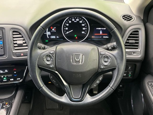 �y�����v�����X�e�A�����O�z�㎿�Ȋv���g�p���邱�ƂŁA��ɂ����������݂ƂĂ��^�]���₷���n���h���ł���