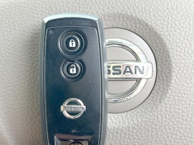 �y�C���e���W�F���g�L�[�z�J�o����|�P�b�g�ɓ��ꂽ�܂܂ł��h�A�̎{���E�������\�ȃX�}�[�g�L�[�𑕔��B�G���W���̃I���E�I�t�����J�M�����o���K�v����������Ƃ��Ă��֗��ł���