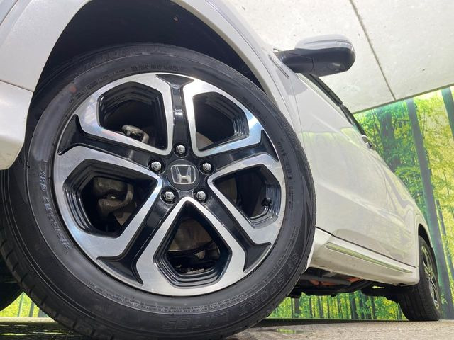 �y����17�C���`�A���~�z�C�[���z�O�ςɃ}�b�`���������A���~�z�C�[���𑕒����Ă���܂��B�e��ЊO�A���~�z�C�[����A�X�^�b�h���X�^�C�����戵�����Ă���܂��B���񂲑��k����������