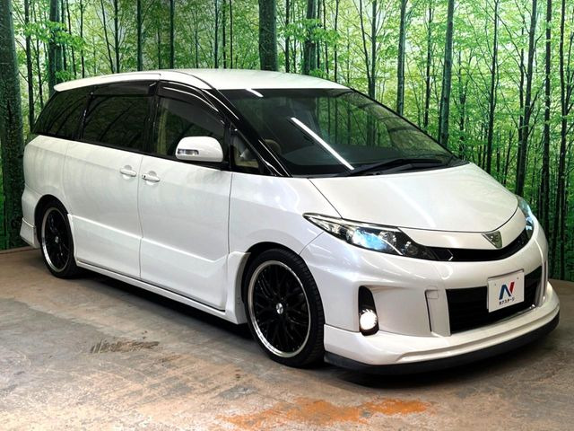 高透明度のガラス皮膜で撥水はもちろん、上質なツヤ・光沢を実現。紫外線や酸性雨から大切な愛車を保護し、色あせ・劣化を防止。「弾スプラッシュコート」、「弾プリミッサコート」からお選びいただけます。