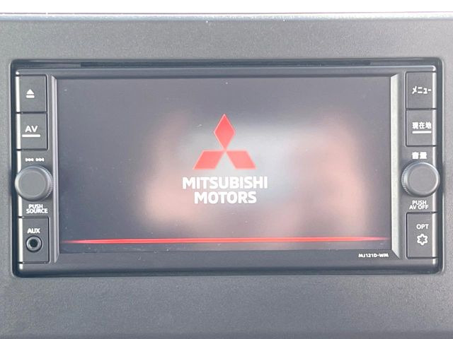 �y�����i�r�z�l�C�̏����i�r�𑕔����Ă���܂��B�i�r�̎g���₷���͂������A�I�[�f�B�I�@�\���[��!�L�����v�◷�s�͂������A�ʋ΂┃�����ȂǕ��i�̃h���C�u���y�����Ȃ�͂���