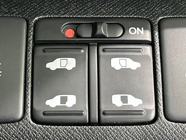 �y�����p���[�X���C�h�h�A�z�X�}�[�g�L�[��^�]�Ȃ̃X�C�b�`�Ō�ȗ����X���C�h�h�A�̊J���\���d��������͂����ăh�A���J����K�v�������A�����Ȃ��q�l�ł��ȒP�ɊJ���߂ł����K�ł���