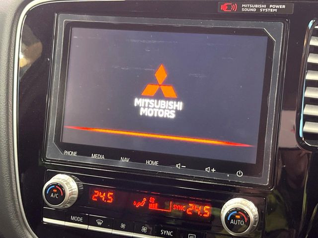 �y���[�J�[�����i�r�z�C���e���A�ɗn�����ރX�^�C���b�V���ȁu��p�݌v�v���[�J�[�i�r�𑕔��􎋔F���⑀�쐫�ȂǊ�{���\�ɂ��D��A���㎿�ȃJ�[���C�t�����y���݂��������܂��B