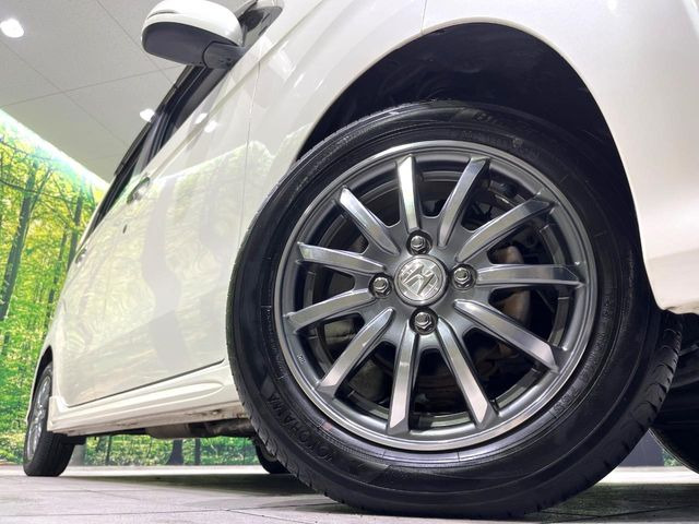 �y����14�C���`�A���~�z�C�[���z�O�ςɃ}�b�`���������A���~�z�C�[���𑕒����Ă���܂��B�e��ЊO�A���~�z�C�[����A�X�^�b�h���X�^�C�����戵�����Ă���܂��B���񂲑��k����������