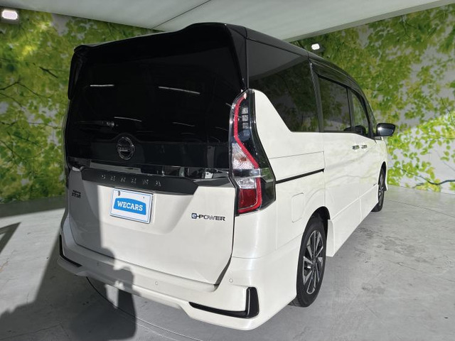 セレナ1.2 e-POWER ハイウェイスターV