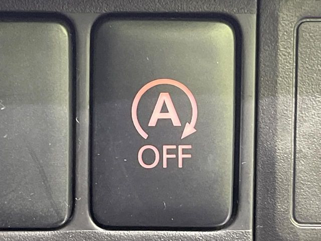 �y�A�C�h�����O�X�g�b�v�z�ԐM����a�؂Œ�Ԃ����ۂɃG���W�����~���A���ʂȔR���̏����}���܂��B�R��������ی�ɂȂ���@�\��G���W���̓u���[�L�𗣂��΍Ďn�����܂��B