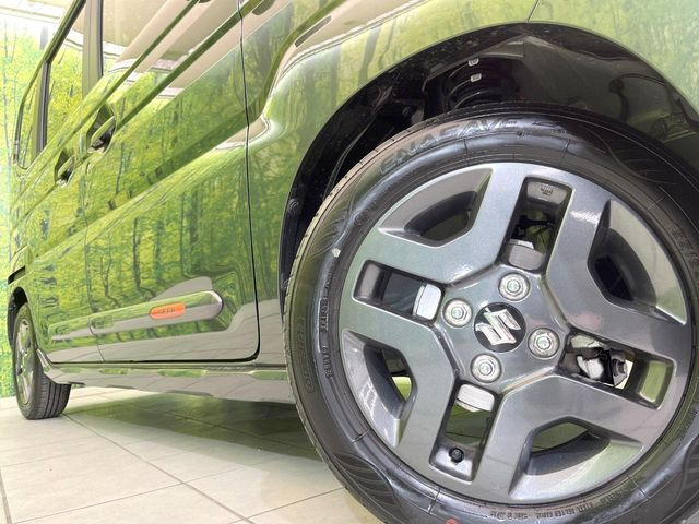 �y����14�C���`�A���~�z�C�[���z�O�ςɃ}�b�`���������A���~�z�C�[���𑕒����Ă���܂��B�e��ЊO�A���~�z�C�[����A�X�^�b�h���X�^�C�����戵�����Ă���܂��B���񂲑��k����������