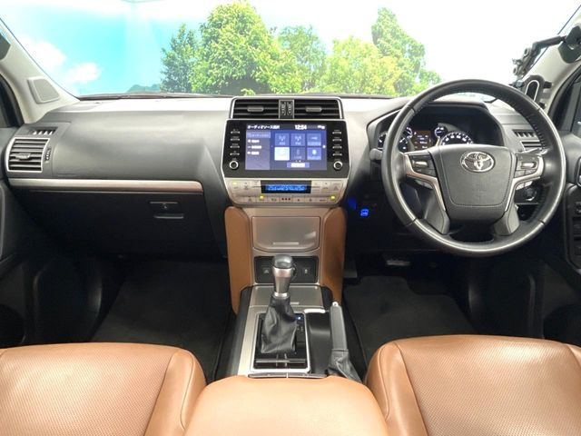 グループ総在庫数約30,000台!!全国の系列店からメーカー・車種問わずご紹介出来るので、あなたにピッタリのお車が見つかるはずです♪まずはお問い合わせ下さい☆