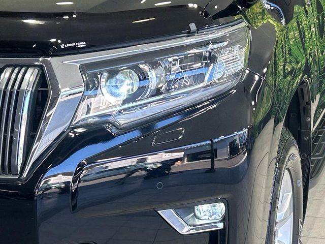 �yLED�w�b�h���C�g�z���V����ԑ��s�����ǍD�Ȏ��E���m�ۂ����S���ĉ^�]�ł��鍂�P�xLED�w�b�h���C�g�𑕔�!�_�����x�������A����d�͂��}�����Ă��܂��B