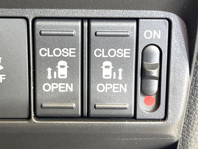 �y�����p���[�X���C�h�h�A�z�X�}�[�g�L�[��^�]�Ȃ̃X�C�b�`�Ō�ȗ����X���C�h�h�A�̊J���\���d��������͂����ăh�A���J����K�v�������A�����Ȃ��q�l�ł��ȒP�ɊJ���߂ł����K�ł���