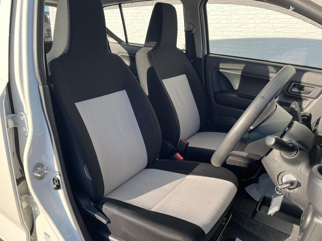 �^�]�ȃV�[�g���͎g�p�������Ȃ��A�ǍD�ȏ�ԂƂȂ��Ă��܂��B���J�Ɏg���Ă������Ƃ��悭�킩��܂��ˁB