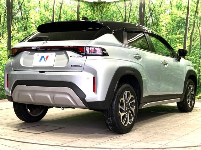 ☆全国のネクステージからお取り寄せが可能※!遠方の店舗に展示してあるクルマが気になる場合も、最寄りの店舗でご覧いただくことが可能です!是非私たちに要望をお聞かせください!※別途費用