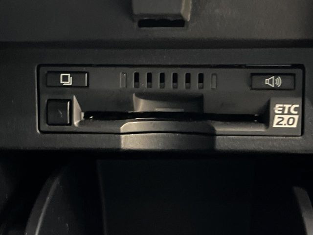 【ETC】高速道路の料金所をストレスなく通過!話題のスポットやサービスエリアに多い「スマートIC」利用時は必須のアイテムです。当店でセットアップを実施、ご納車当日からすぐにご利用いただけます!