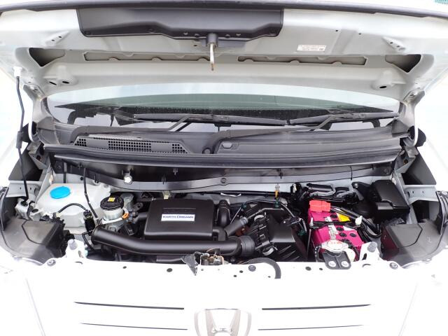 �G���W�����[�������ꂢ�ł���B�@�֋@�\�n���ǍD�ł��B�[�ԑO�ɓ_���������s���܂��B�G���W���I�C���E�I�C���t�B���^�[�E�G�A�R���t�B���^�[�E���C�p�[�S���͕K�������v���܂�