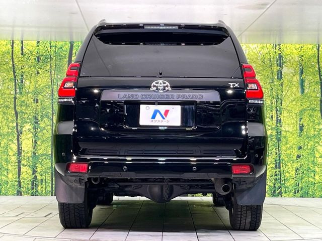 安心の最長10年・走行無制限保証(有償)をご用意。保証内容も充実はもちろん、無料点検&オイル交換や、年中無休の全国・24時間ロードサービスも付帯されておりますのでご安心下さい。