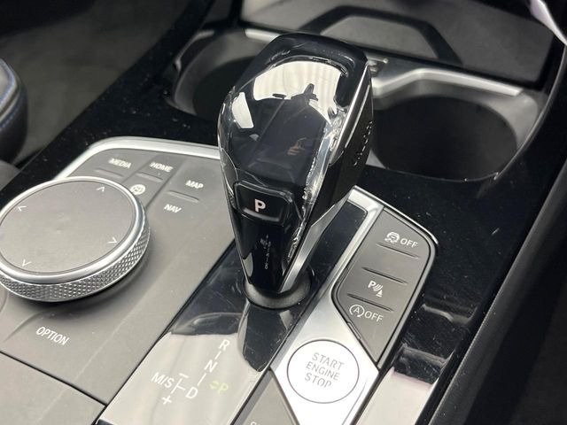 ��MT���[�h�t��AT:�ʏ�͎����ł����Ȃ���ϑ�(�M�A�`�F���W)���h���C�o�[�̑���ɂ���ĈӐ}�I�ɕς�����V�X�e���ł��B����w���i�̃h���C�u�����y���݂��������܂�!