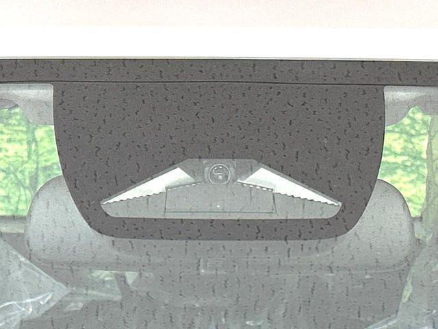 �y�z���_�Z���V���O�z���s���ɑO���̎ԗ�����F�����A�Փ˂������Ȏ��͌x��ƃu���[�L�ŏՓˉ���Ɣ�Q�y�����A�V�X�g�B�����S�Ƀh���C�u�����y���݂��������܂��B