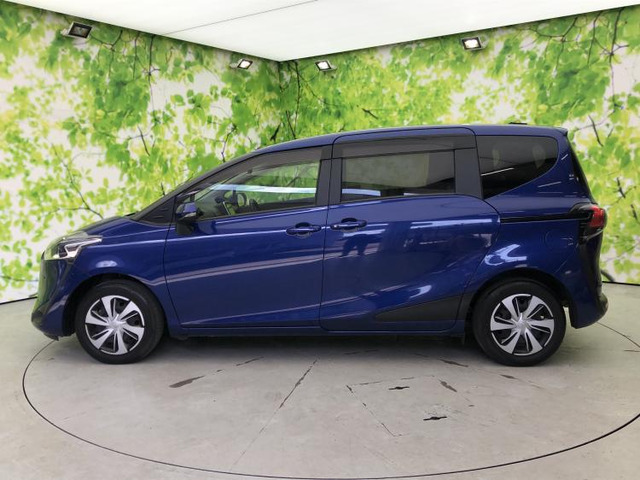 シエンタハイブリッド 1.5 G クエロ