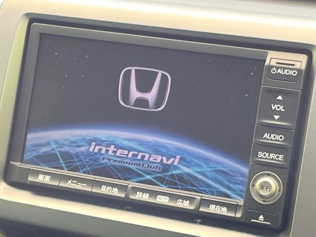 �y�����i�r�z�l�C�̏����i�r�𑕔����Ă���܂��B�i�r�̎g���₷���͂������A�I�[�f�B�I�@�\���[��!�L�����v�◷�s�͂������A�ʋ΂┃�����ȂǕ��i�̃h���C�u���y�����Ȃ�͂���