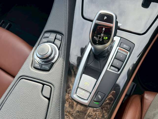 �C�ɂȂ邨�Ԃ�����܂�����E�̓d�b�ԍ����璼�ڂ��X�ɂ��₢���킹���������B�x�����@����ԗ����A��Ԃ܂łȂ�ł������������Ē����܂��B�X�^�b�t�ꓯ���A�����҂����Ă���܂��B