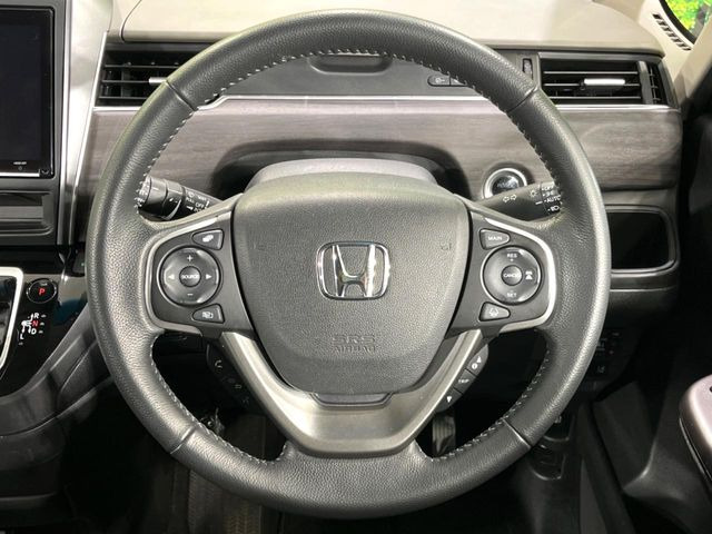 �y�X�e�A�����O�X�C�b�`�z�^�]���A�O������ڐ������炷���ƂȂ��A�I�[�f�B�I���̑��삪�\�ȕ֗��@�\!���S&���K�ȃh���C�u�����o���Ă���܂���