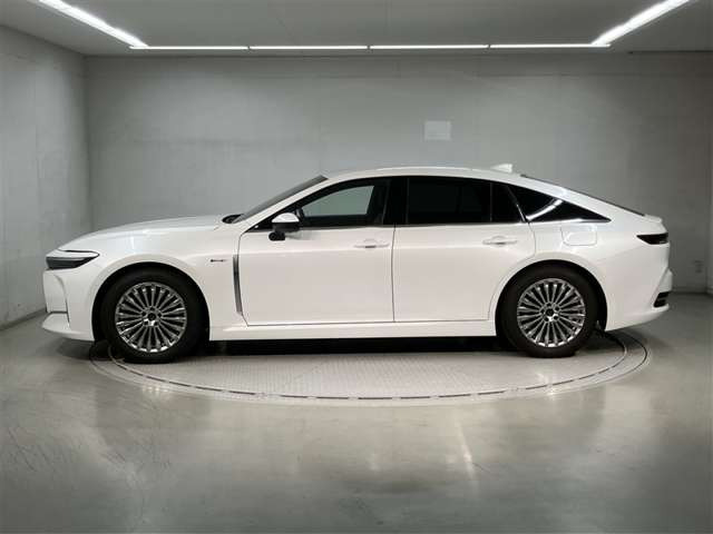 クラウンZ 燃料電池車