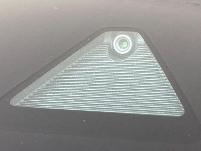 �y�X�}�[�g�V�e�B�u���[�L�T�|�[�g�z�ᑬ���s���ɑO���̎ԗ�����F�����A�Փ˂������Ȏ��͌x��ƃu���[�L�ŏՓˉ���Ɣ�Q�y�����A�V�X�g�B�����S�Ƀh���C�u�����y���݂��������܂��B