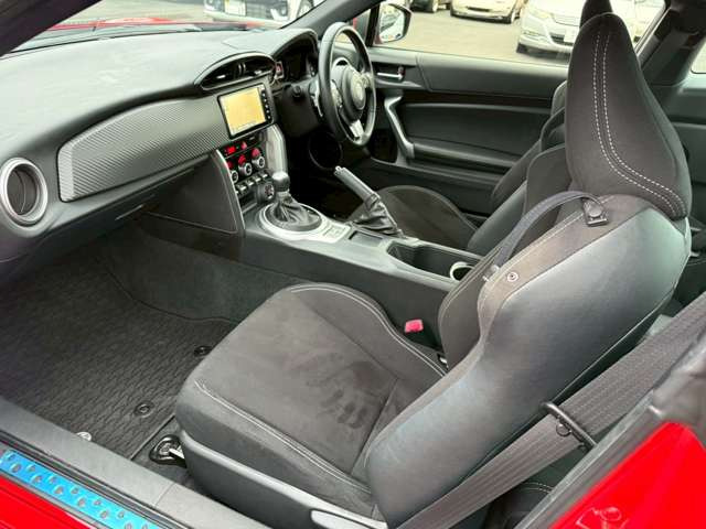 �C�ɂȂ邨�Ԃ�����܂�����E�̓d�b�ԍ����璼�ڂ��X�ɂ��₢���킹���������B�x�����@����ԗ����A��Ԃ܂łȂ�ł������������Ē����܂��B�X�^�b�t�ꓯ���A�����҂����Ă���܂��B