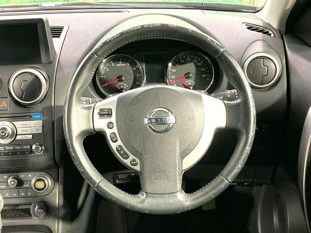 �y�����v�����X�e�A�����O�z�㎿�Ȋv���g�p���邱�ƂŁA��ɂ����������݂ƂĂ��^�]���₷���n���h���ł���