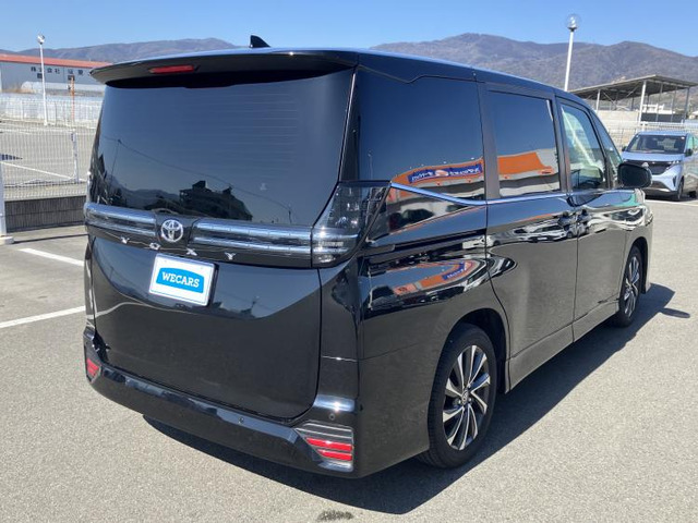 ヴォクシー2.0 S-Z