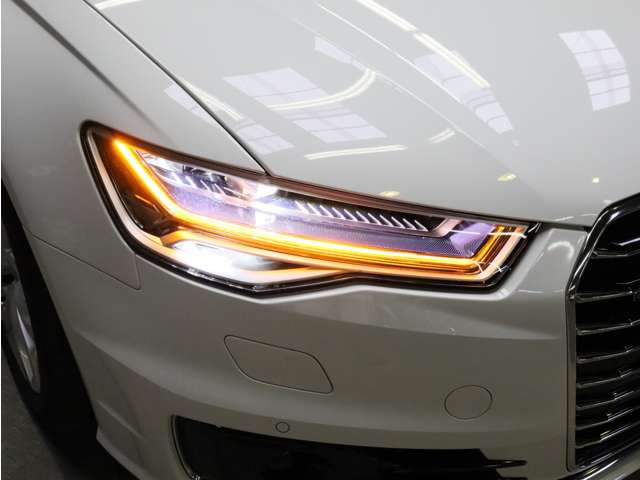 A62.0 TFSI クワトロ 4WD