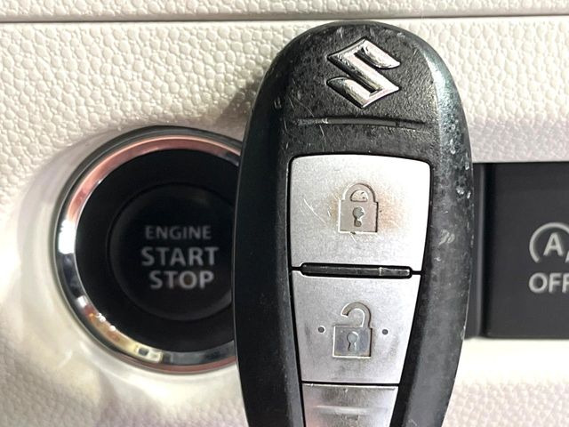 �y�L�[���X�X�^�[�g�V�X�e���z�J�o����|�P�b�g�ɓ��ꂽ�܂܂ł��h�A�̎{���E�������\�ȃX�}�[�g�L�[�𑕔��B�G���W���̃I���E�I�t�����J�M�����o���K�v����������Ƃ��Ă��֗��ł���