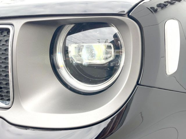 ��LED�w�b�h���C�g:��ԑ��s�����ǍD�Ȏ��E���m�ۂ����S���ĉ^�]�ł��鍂�P�xLED�w�b�h���C�g�𑕔�!�_�����x�������A����d�͂��}�����Ă��܂��B