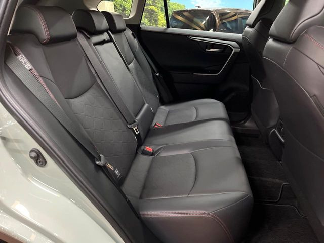 �L�X�Ƃ���2��ڃV�[�g�͋��Z���������A���S�n�����K!�F�B��Ƒ��Ƃ̂��o�����ɂ҂�����ł��B�x�r�[�V�[�g��`���C���h�V�[�g�g�p�������K�ɂ��߂�������������\���ȋ�Ԃ��m�ۂ��Ă��܂��B