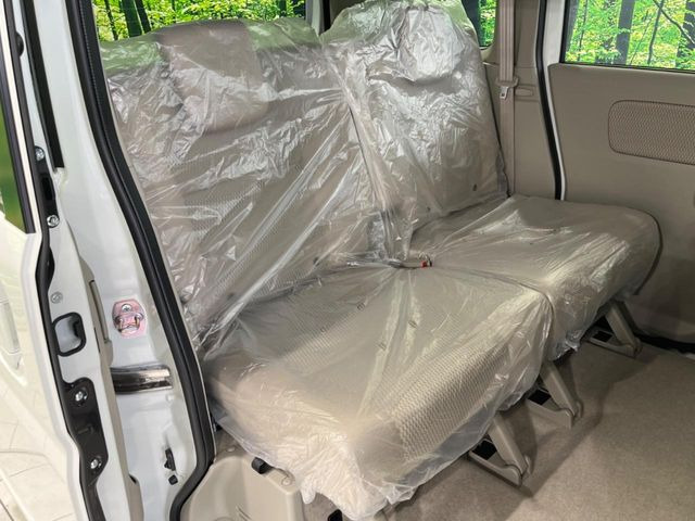 ���i���ȃI���W�i���t���A�}�b�g���I�v�V�����ɂĂ��p�ӂ��Ă���܂��B���D���ȃf�U�C����J���[�����Ԃɍ��킹�đI��ł����������Ƃ��ł��܂���